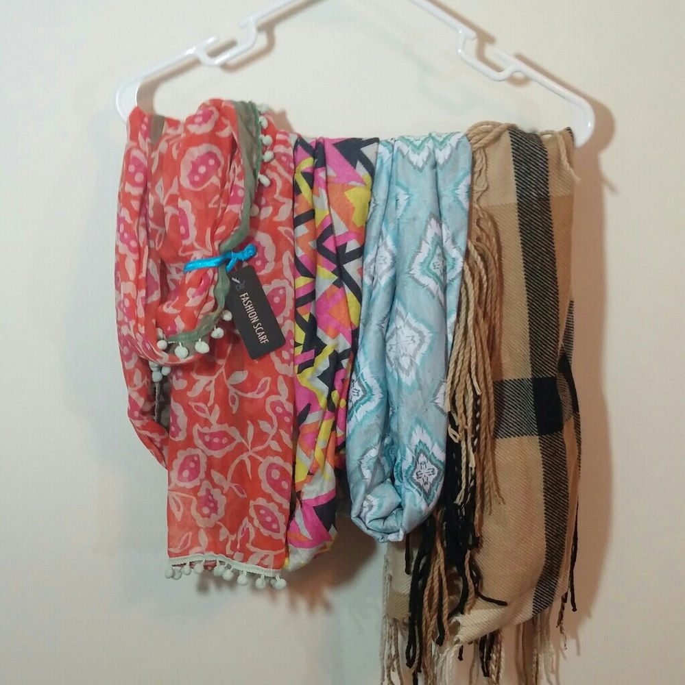 4 PIECE SCARF VARIETY SET ONE SIZE!